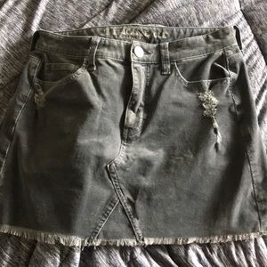 American Eagle Grey courderoy skirt
